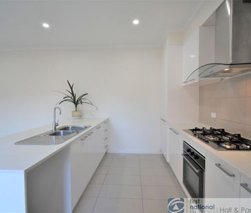 4/19 Rutherglen Street, 3174, Noble Park Vic - Photo 2