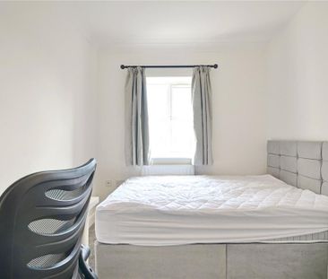 6 bedroom terraced house to rent - Photo 2