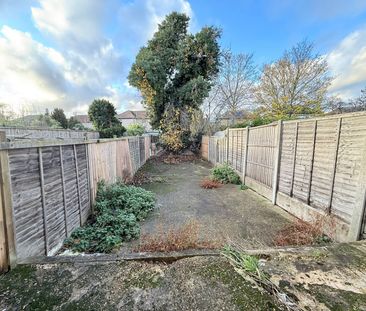 Two bedroom Ground Floor Flat close to seven king station-1850 - Photo 3