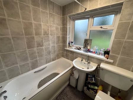 2 Bedroom House To Rent - Photo 2