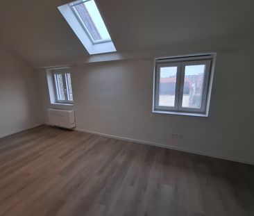 RUIME STUDENTENKAMERS IN NIEUWSTAAT IN CENTRUM GENT - Foto 2