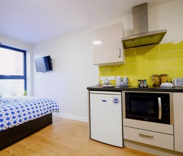 Premium Studio (Single Bed) - Photo 2