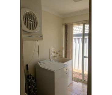 Large, Nice Room Opposite Curtin Uni. No Bills to Pay, FREE WIFI. - Photo 5