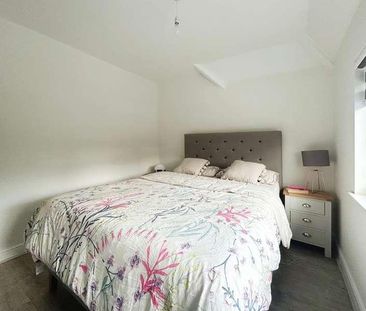 Elbow Meadow, Old Bath Road, Colnbrook, SL3 - Photo 5
