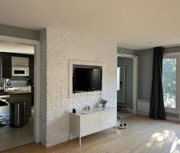 9 1/2 - Deux-Montagnes - 2 500 $/mois - Photo 1