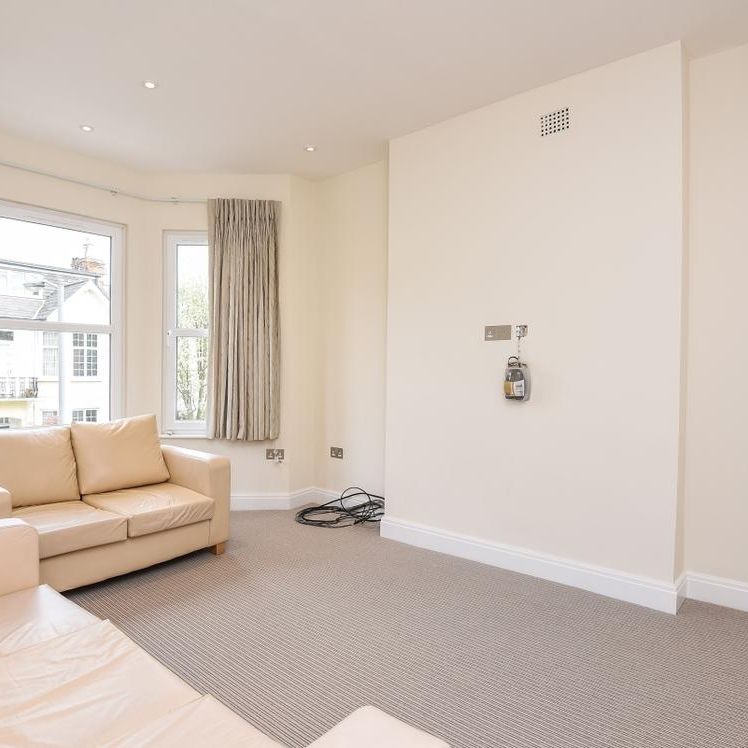 Gartmoor Gardens, London SW19 - Photo 1