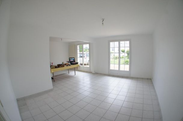 Location Maison 4 pièces 100m² BEAUCOUZE 49070 - Photo 1