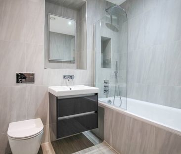 Kew Bridge Road, Brentford,TW8 - Photo 1