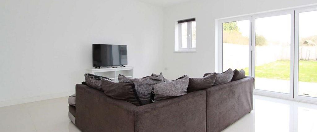 7 bedroom house of multiple occupation to rent - Photo 1