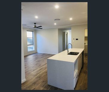 Immaculate Five Bedroom Home With Study and Media Room - Coomera - Photo 6