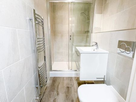 1 Bed Flat, Crawley Green Road, LU2 - Photo 2