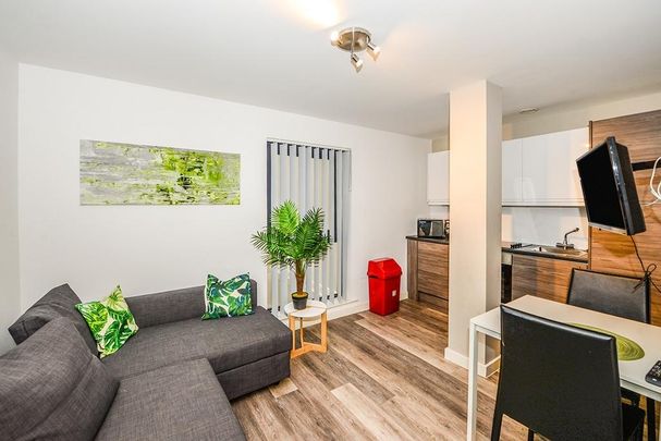 Studio to rent - Photo 1