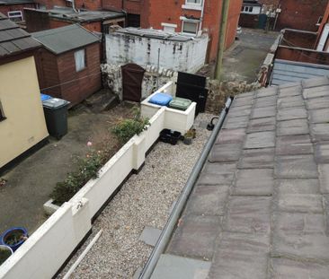 2 bedroom terraced house to rent - Photo 6