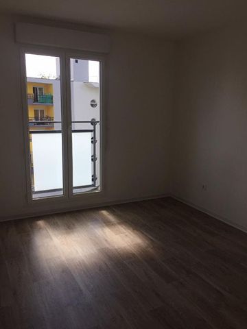 Location Appartement 3 pièces 68m² BESANCON 25000 - Photo 5