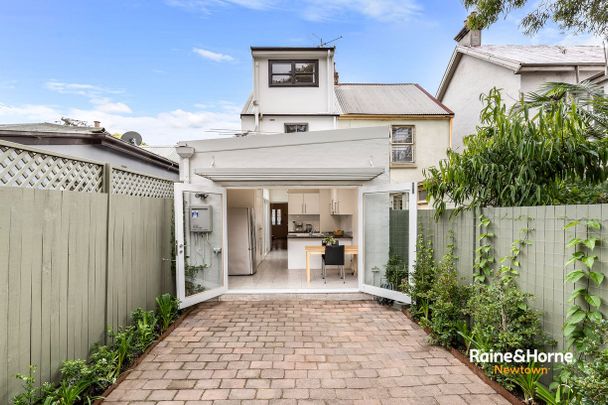 Ultra convenient position - Photo 1