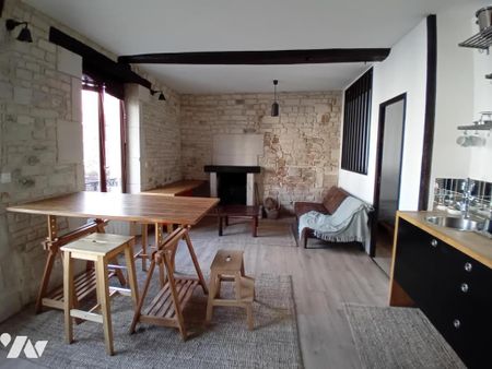 Location Appartement F2 Meublé rue Ecuyère - Photo 2