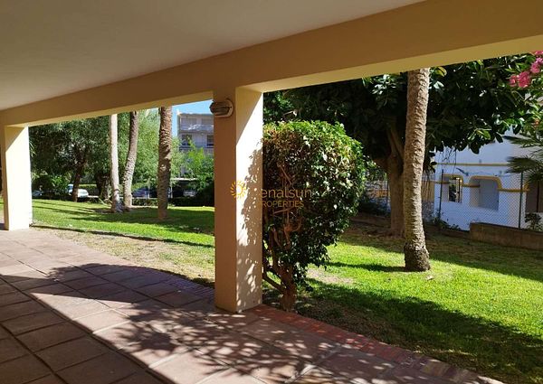 MID-SEASON. RENTAL FROM 1.3.24 - 30.6.2024 AND FROM 1.9.2024-30.6.2025 NICE APARTMENT IN LA CARIHUELA (TORREMOLINOS)