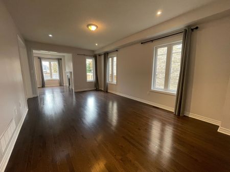 For Lease - 1784 Jack Glenn Street, Oshawa, Ontario - Photo 4