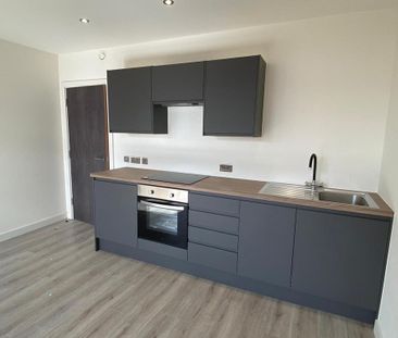 2 bedroom flat to rent - Photo 2