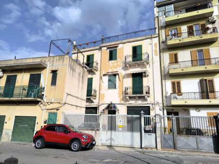 Bilocale in affitto - Photo 2