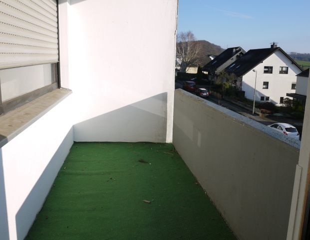 Frisch renoviert: einziehen und wohlfühlen! - Photo 1