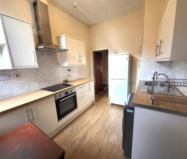 1 bedroom ground floor flat to rent - Photo 4