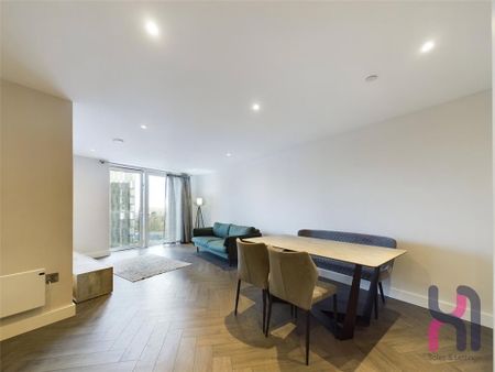 2 bedroom flat to rent - Photo 2