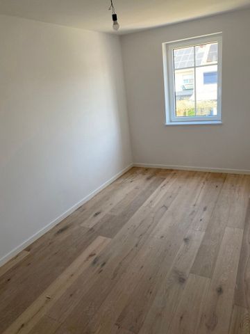 NIEUWBOUW, prachtig afgewerkte woning met terras en tuin, ideaal gelegen in een rustige kindvriendelijke straat op wandelafstand van het centrum van Sterrebeek en op 2km van de Duitse school. - Photo 4