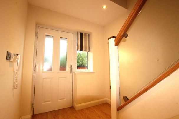 5 bedroom detached house to rent - Photo 1