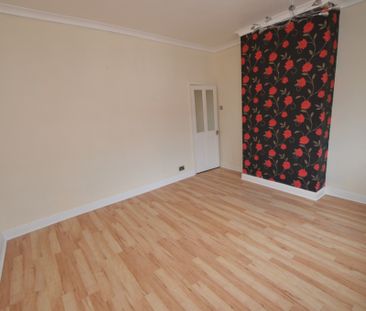 2 Bedroom Terraced House - Photo 4