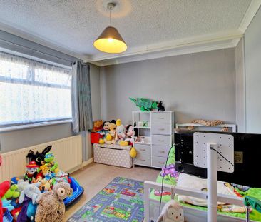 3 bedroom terraced house to rent - Photo 3