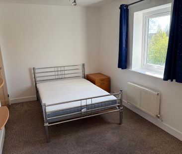 1 bedroom in a house share to rent - Photo 3