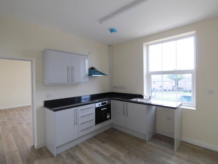 1 bedroom Flat To Let - Photo 4