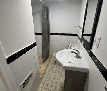 For Lease - 118 Solway Avenue, Vaughan, Ontario - Photo 5