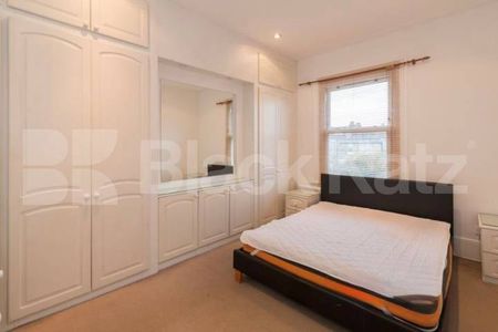 A spacious three-bedroom flat located on Alexandra Road N8 - Photo 2