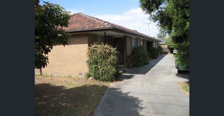 A Compact Little Gem - Photo 2