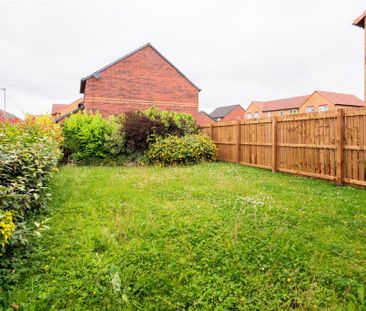 2 bedroom semi-detached house to rent - Photo 4