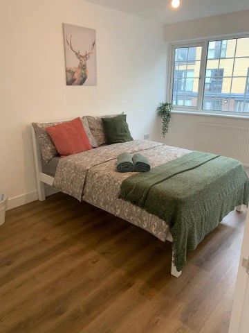 3 bedroom terraced house to rent - Photo 2