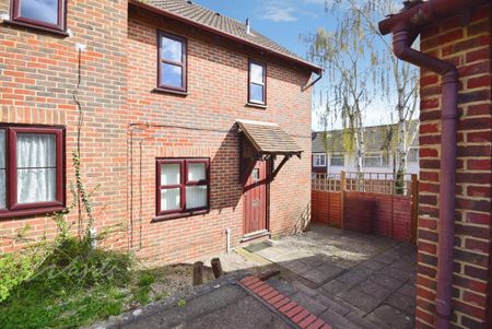 1 bedroom terraced house to rent - Photo 3