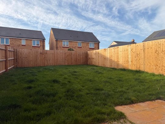 Loosely Lane, Holbrooks - Photo 1