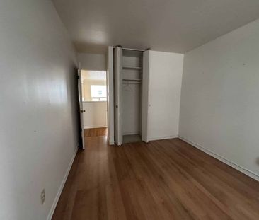 310 Westdale Ave, Unit 11, Kingston, ON - Photo 2