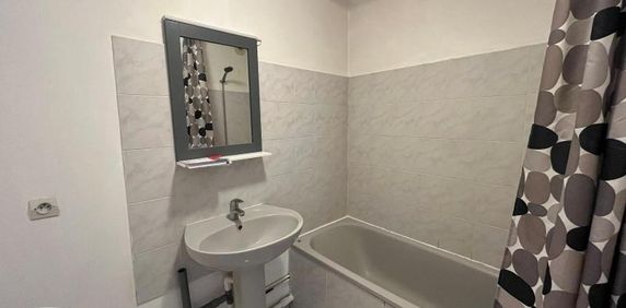 Location Appartement 2 pièces 35m² RAMBOUILLET 78120 - Photo 2