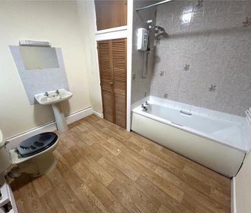 3 bedroom terraced house to rent - Photo 6