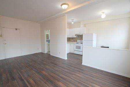 For Lease - 1359 Wilson Avenue Unit# 2, Toronto, Ontario - Photo 2