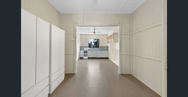 Charming Cottage - Photo 1