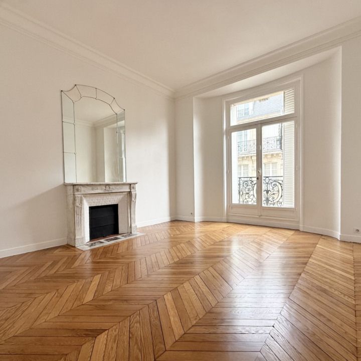 Appartement • Chaillot - Photo 1