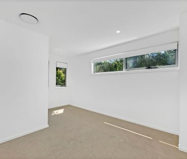 3/23 Gatton Street, Farrer. - Photo 3