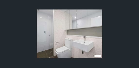 Superb Location, Close to City! I POOL + GYM + SAUNA - Photo 2