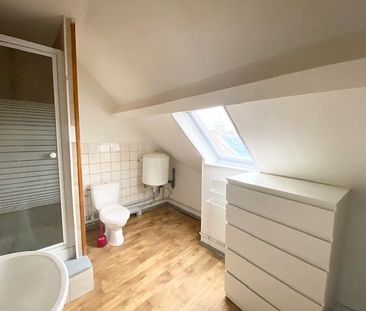 A louer secteur Gambetta studio MEUBLE de 27m2 - Photo 3