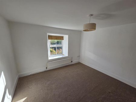3 bedroom detached house to rent - Photo 3